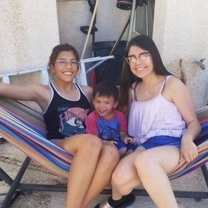 Meet your Posher, Noelani